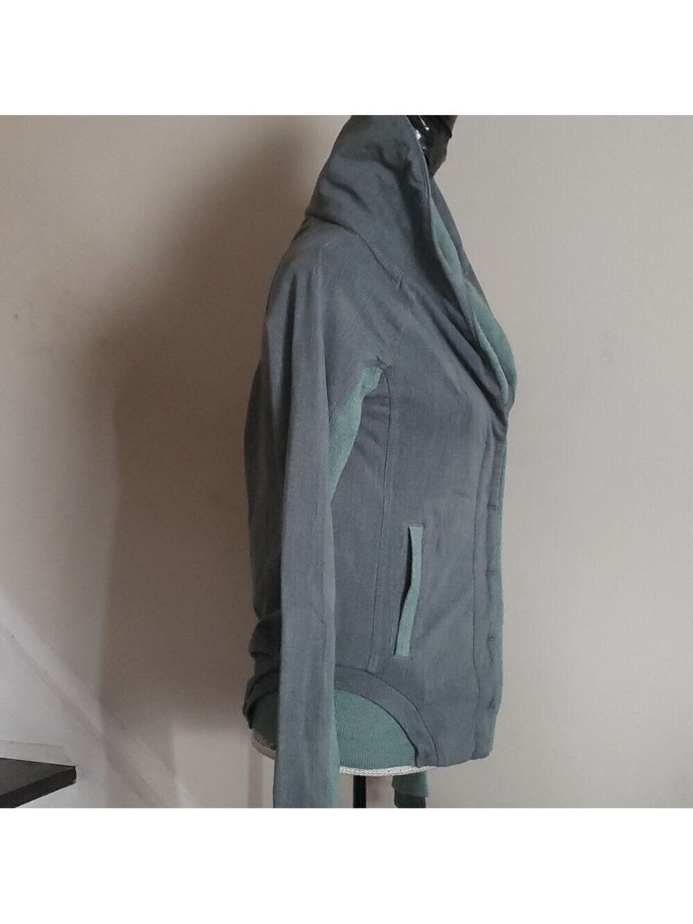 Lululemon To Class Jacket - Picture 8 of 12